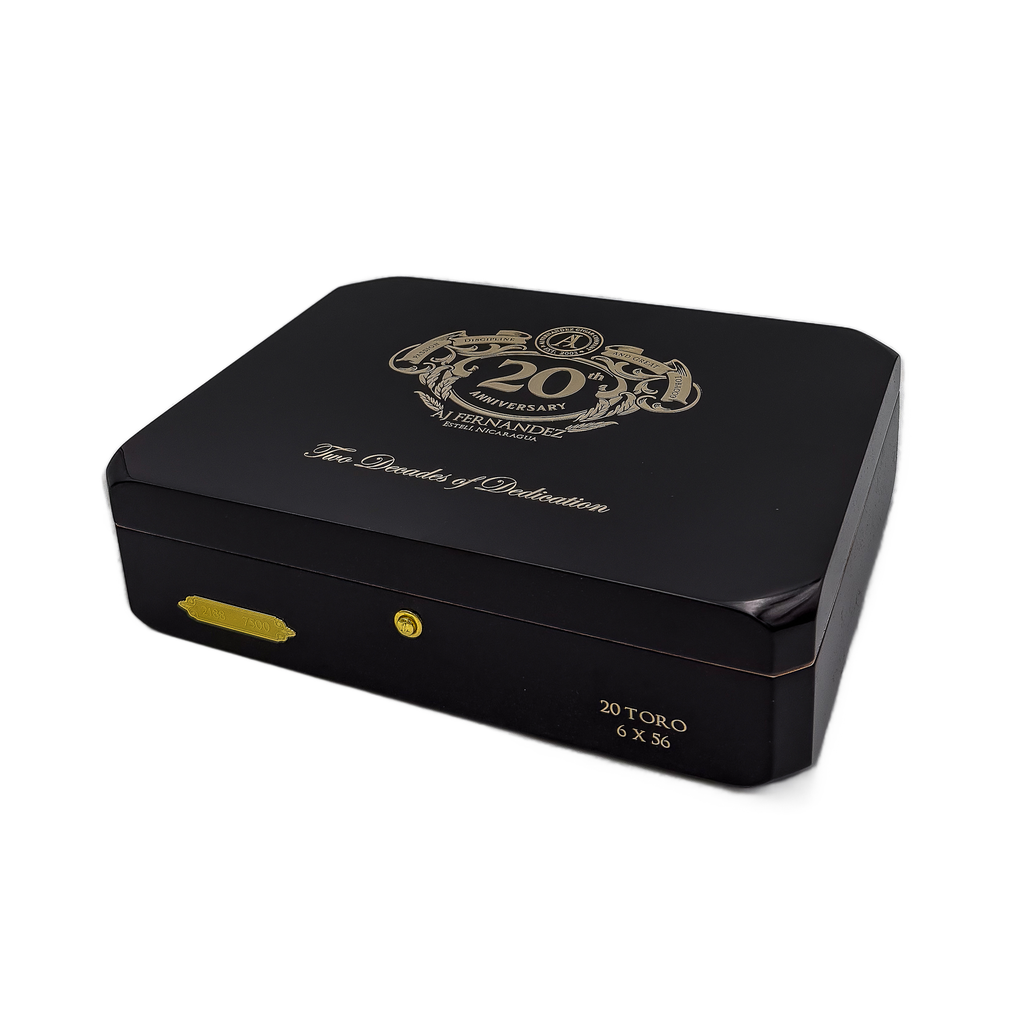 AJ Fernandez | 20th Anniversary Toro Maduro 