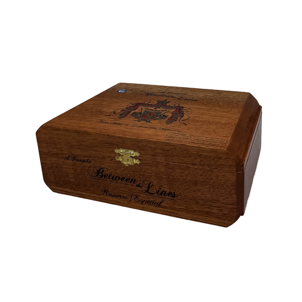 Arturo Fuente | Hemingway - Between the Lines