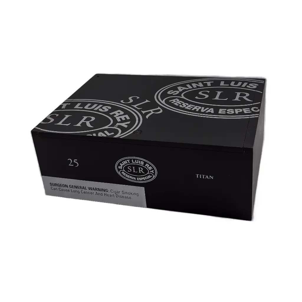 saint-luis-rey-classic-titan-box-closed.webp