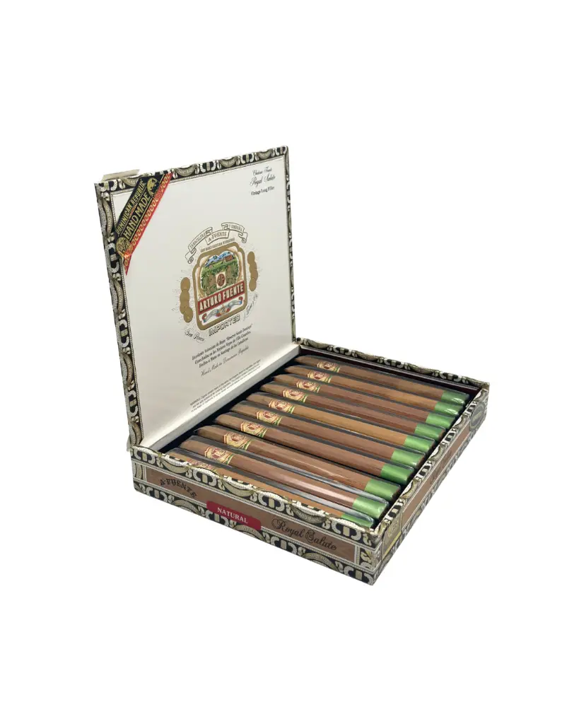 arturo-fuente-chateau-natural-royal-salute-box-open-angle.webp