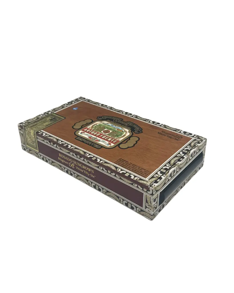 arturo-fuente-rosado-sungrown-magnum-r-box-angle.webp
