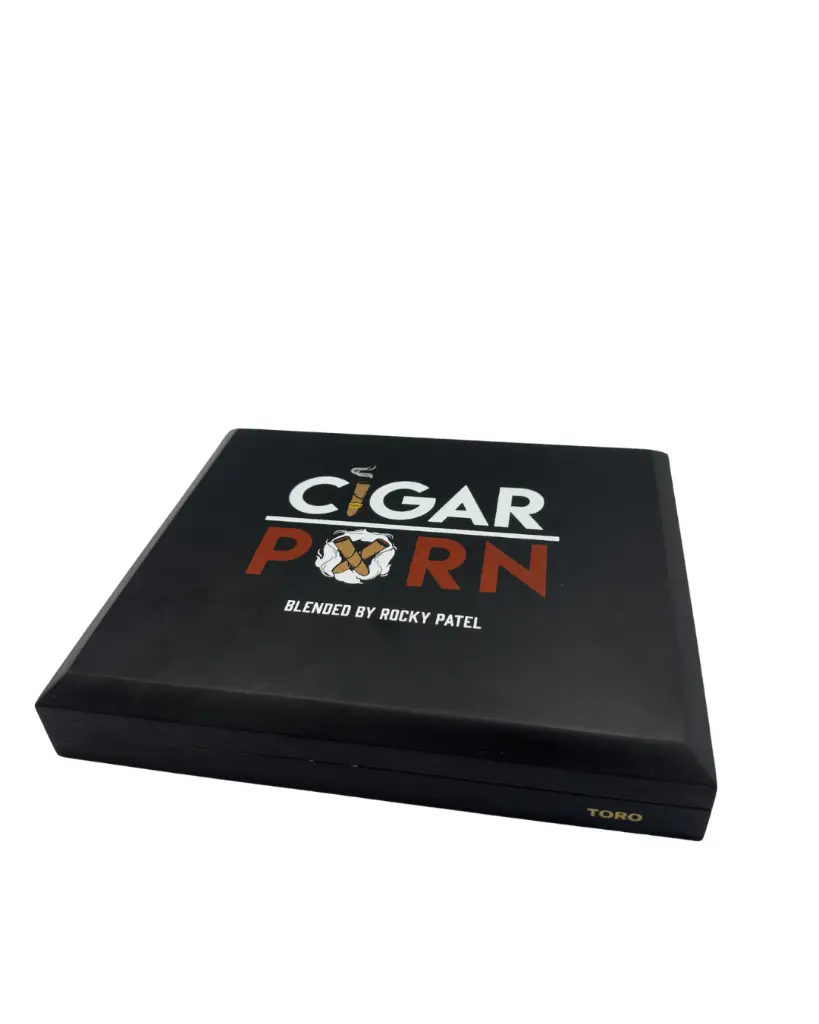 rocky-patel-cigar-porn-toro-box-closed.webp