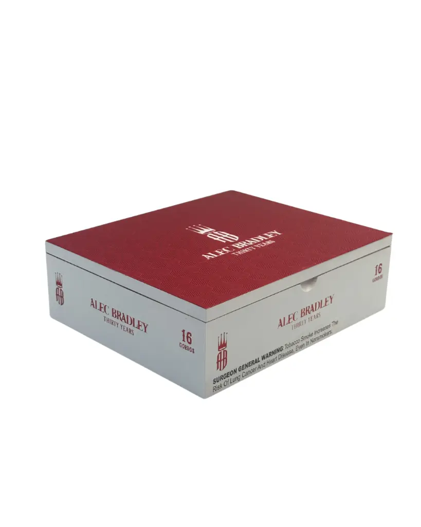 alec-bradley-thirty-years-gordo-box-closed-angle.webp