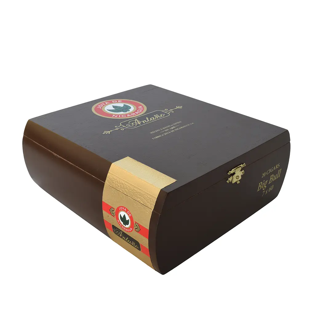 joya-de-nicaragua-antano-1970-big-bull-7x60-box-closed-side.webp