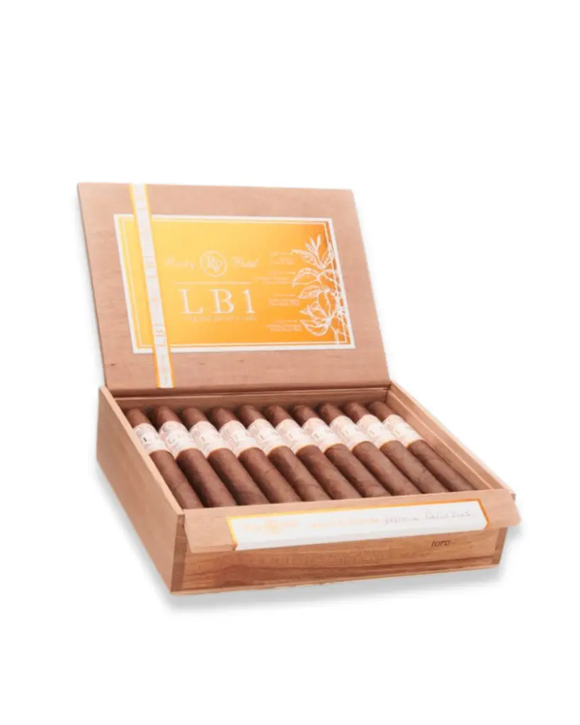 rocky-patel-lb1-toro-cigar-box-open.webp