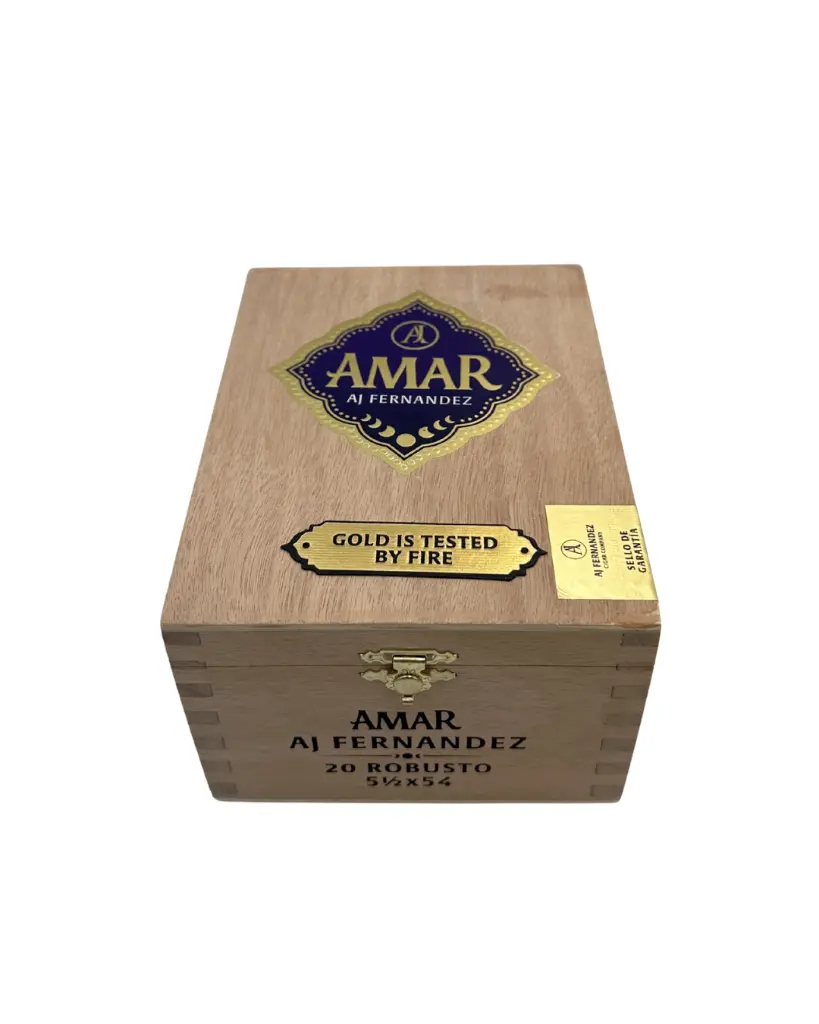 aj-fernandez-amar-robusto-box-closed (1).webp