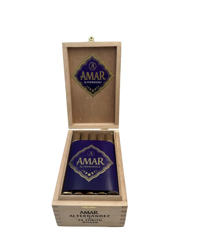 aj-fernandez-amar-torito-box-open (2).webp