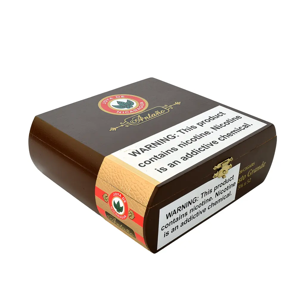 joya-de-nicaragua-antano-1970-robusto-grande-closed-box-warning.webp