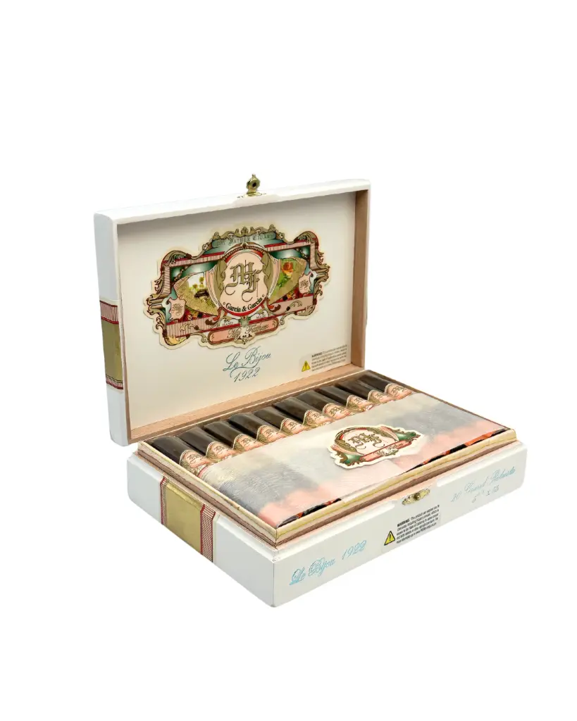 my-father-le-bijou-1922-grand-robusto-open-box.webp