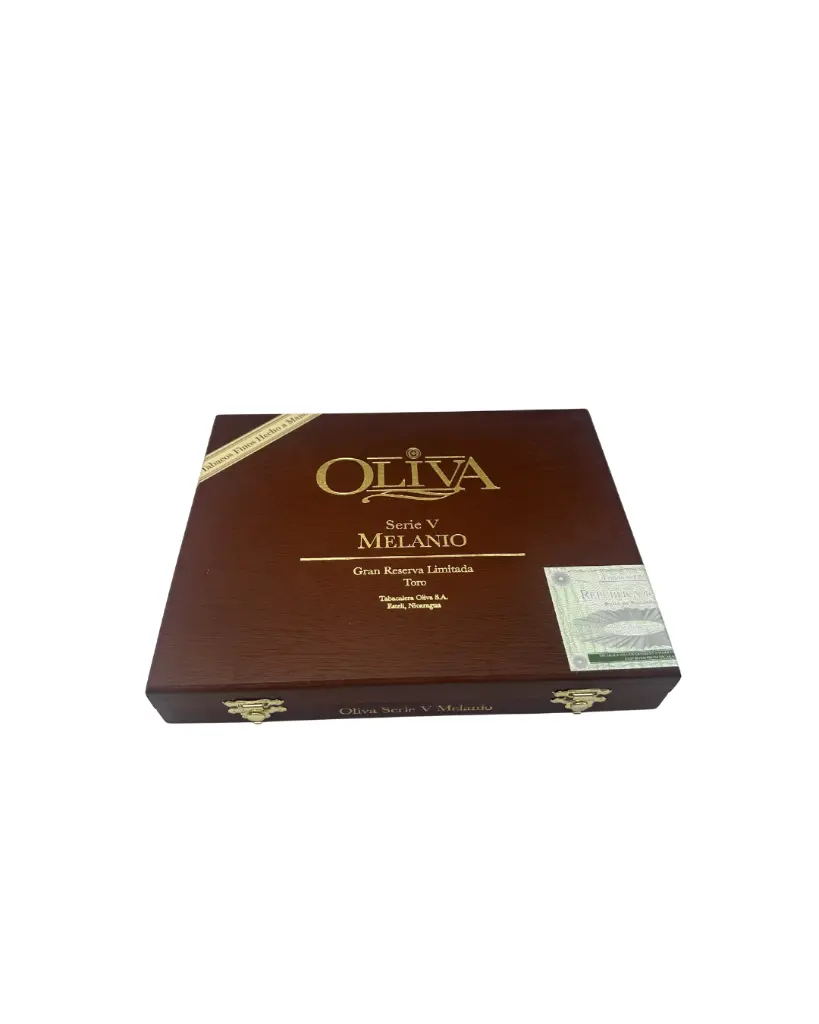 oliva-serie-v-melanio-toro-closed-box-front (3).webp