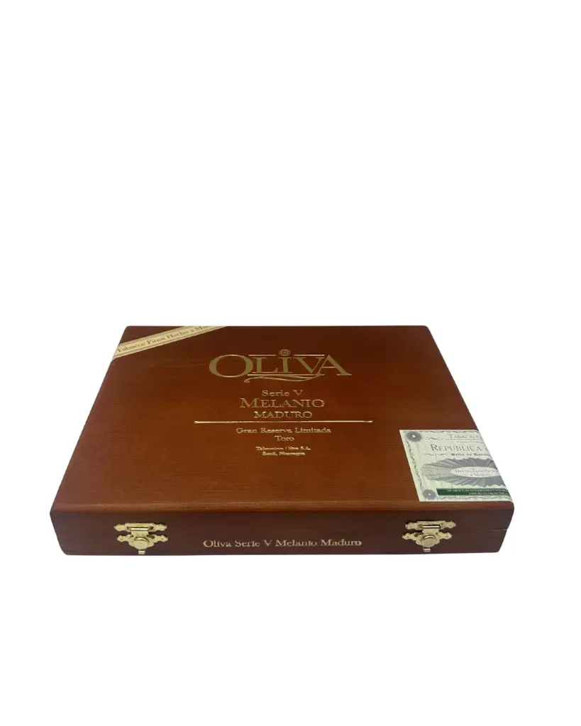 oliva-serie-v-melanio-maduro-toro-closed-box-angle-left (2).webp