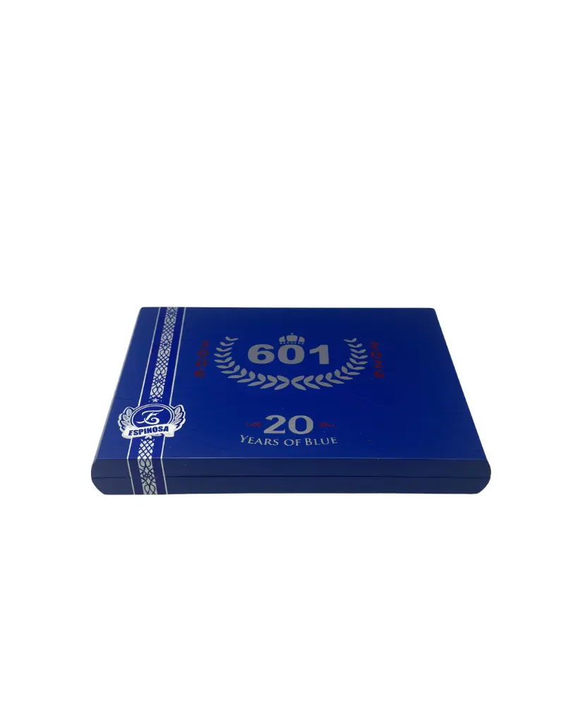 601-blue-maduro-20th-anniversary-oval-box-closed-angle (1).webp