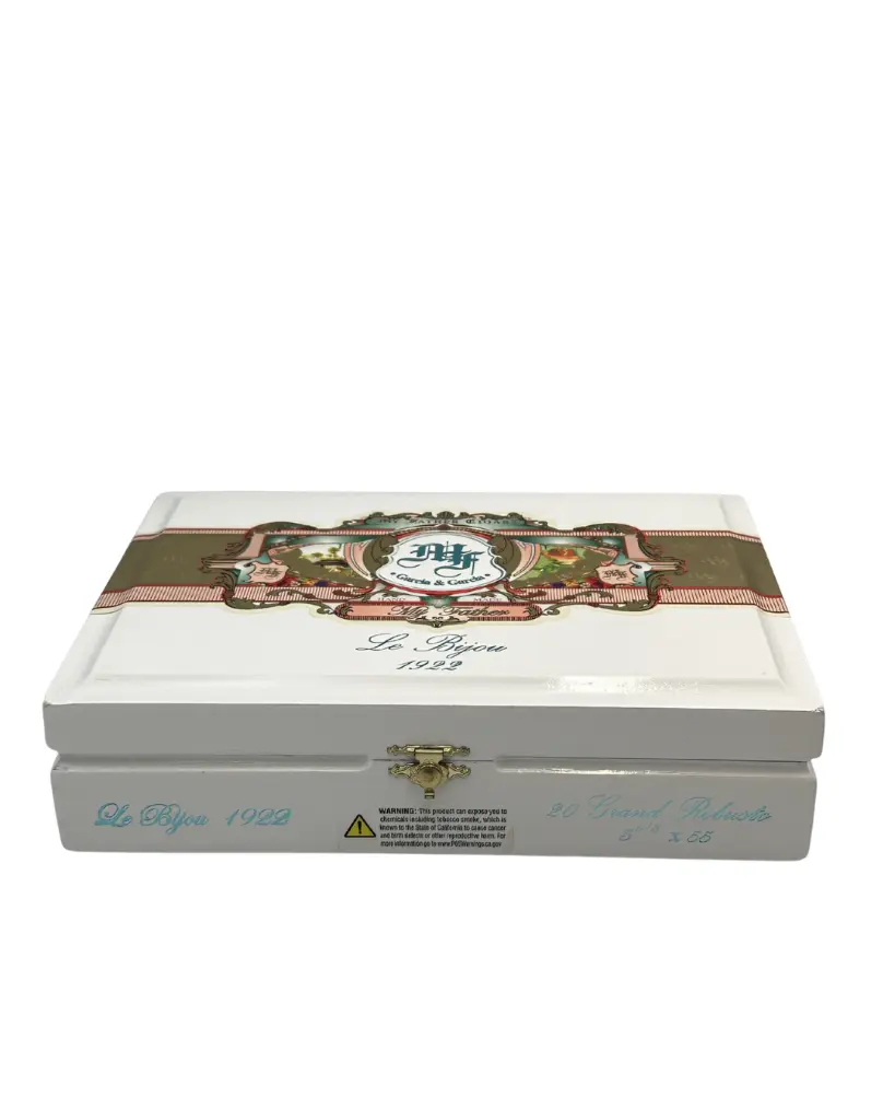 my-father-le-bijou-1922-grand-robusto-closed-box (3).webp