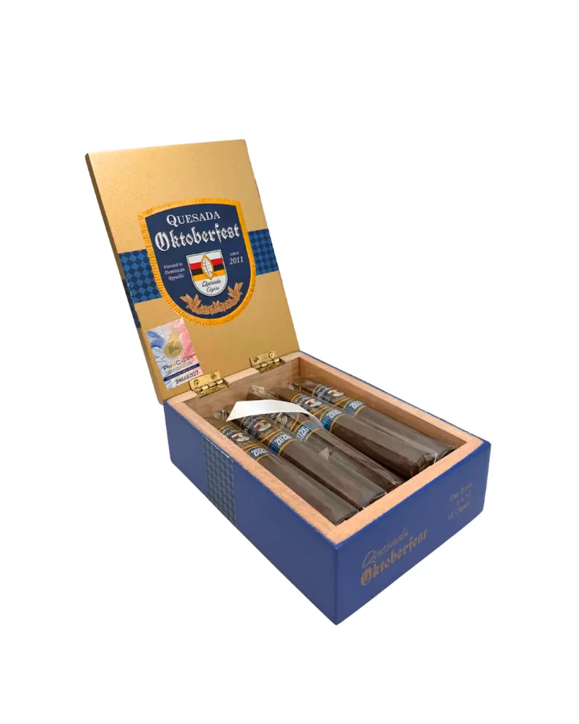 quesada-oktoberfest-das-boot-box-and-cigar (1).webp