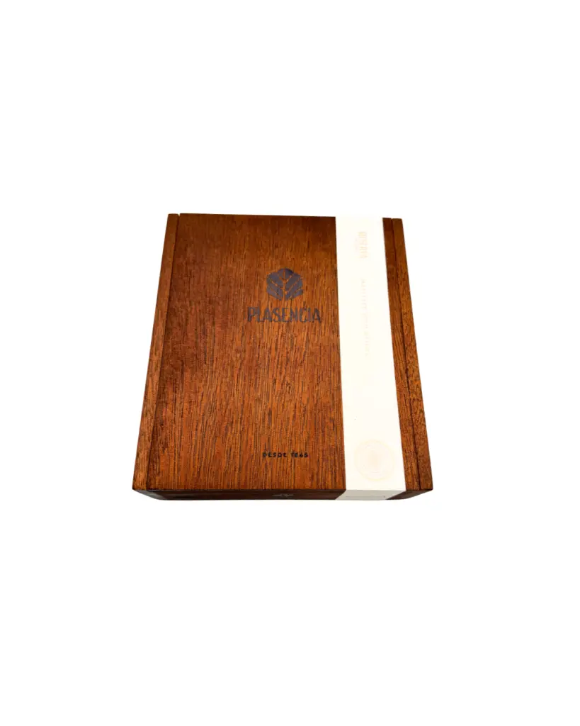 plasencia-reserva-original-toro-closed-cigar-box.png.webp