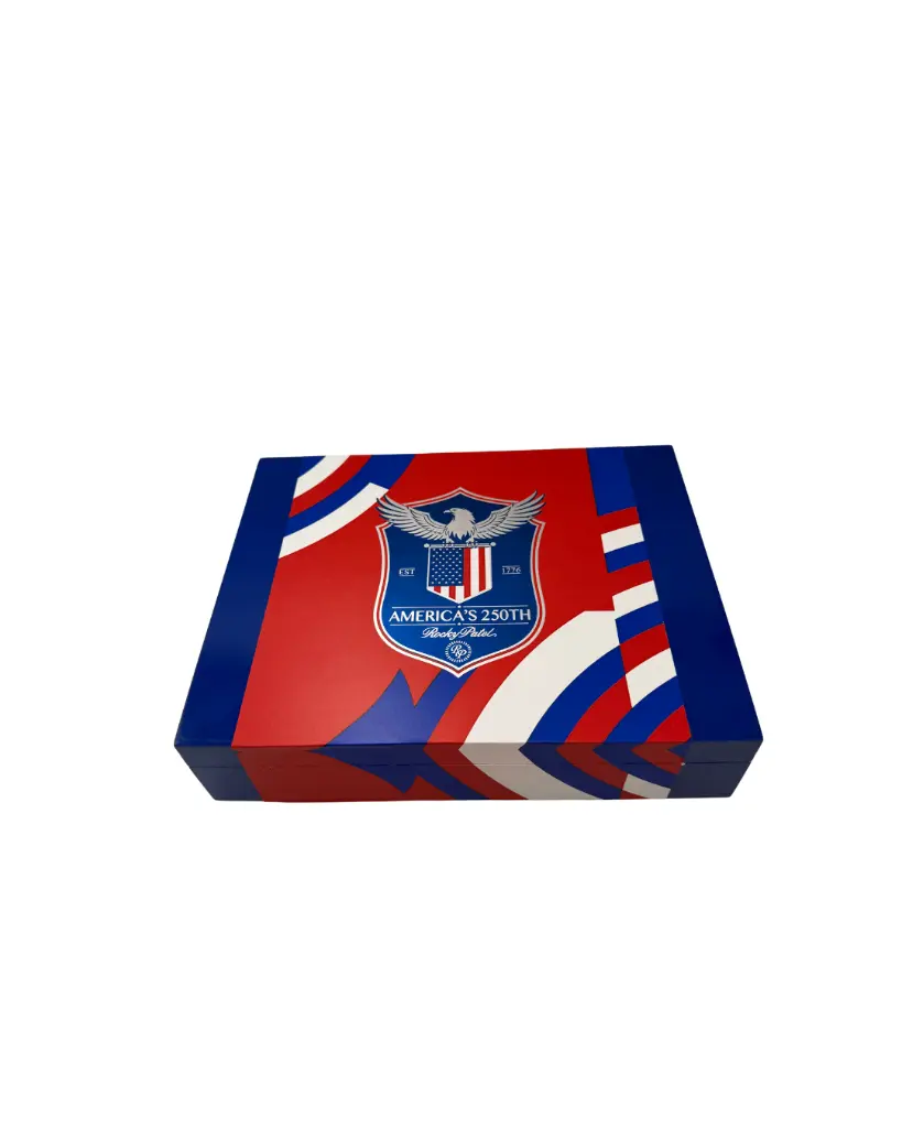 rocky-patel-americas-250th-cigar-box-display (1).webp