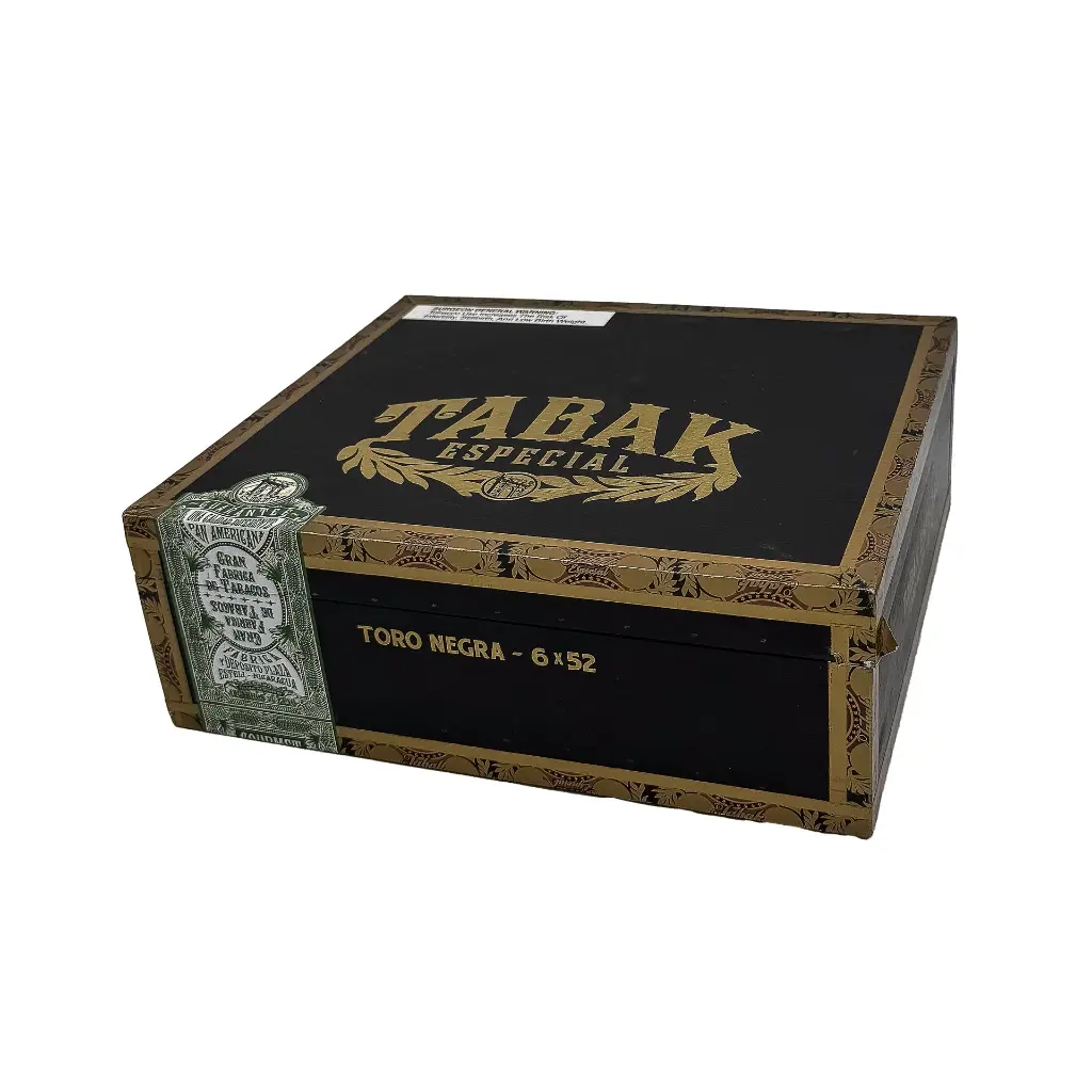 tabak-especial-negra-toro-box-angled-left.webp