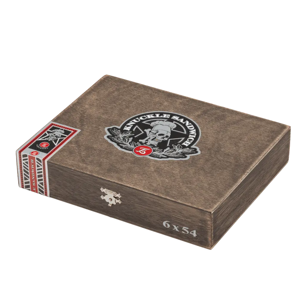 espinosa-knuckle-sandwich-puro-nicaragua-toro-6x54-cigar-box-closed-angle-free-shipping.webp