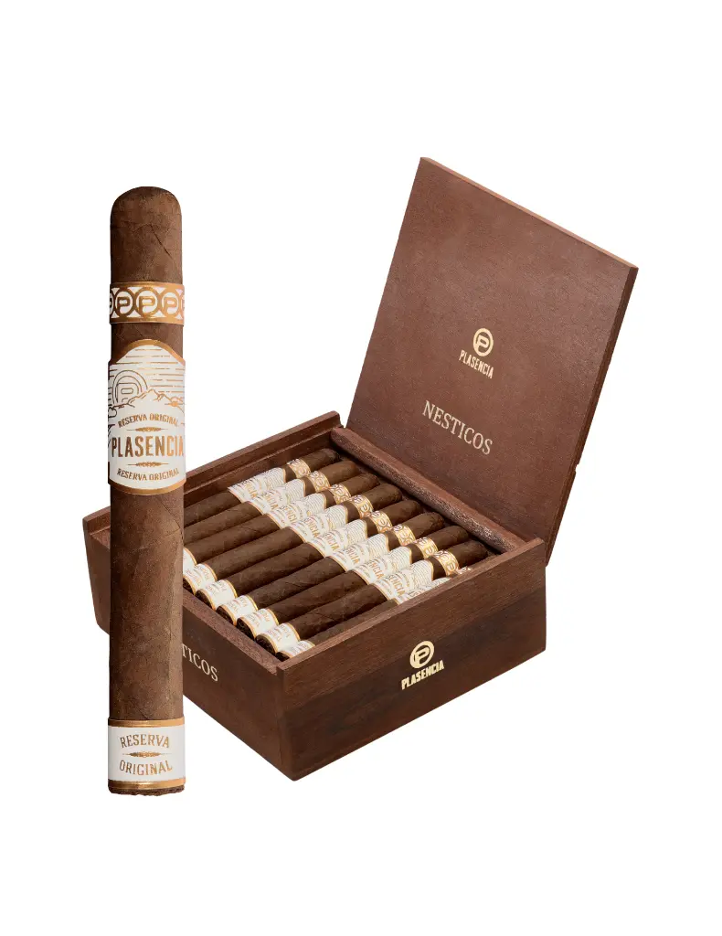 plasencia-reserva-original-nestico-box-open-angle.webp