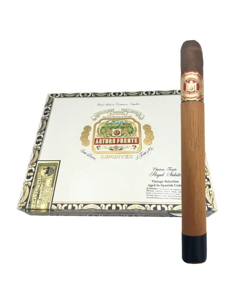 Arturo Fuente | Chateau - Chat Fuente Royal Salute SG 