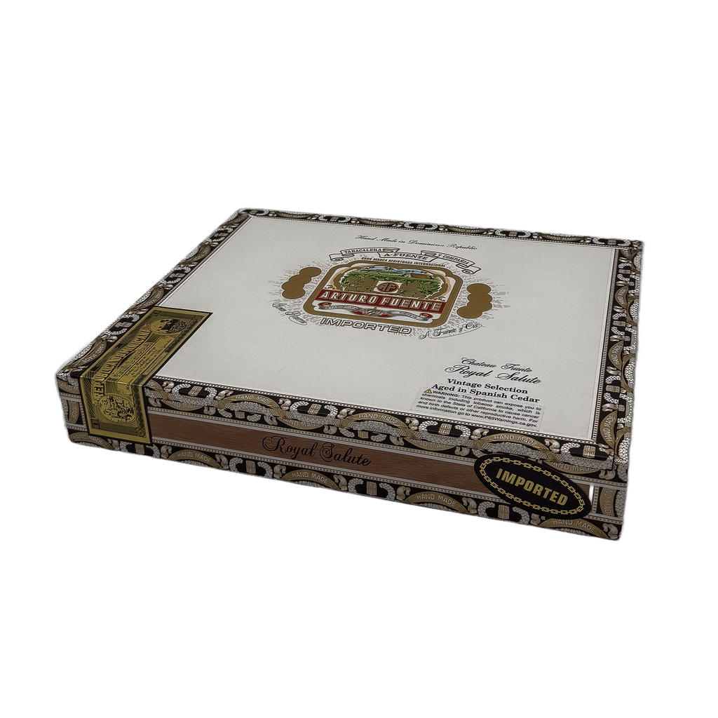 Arturo Fuente | Chateau - Chat Fuente Royal Salute SG 