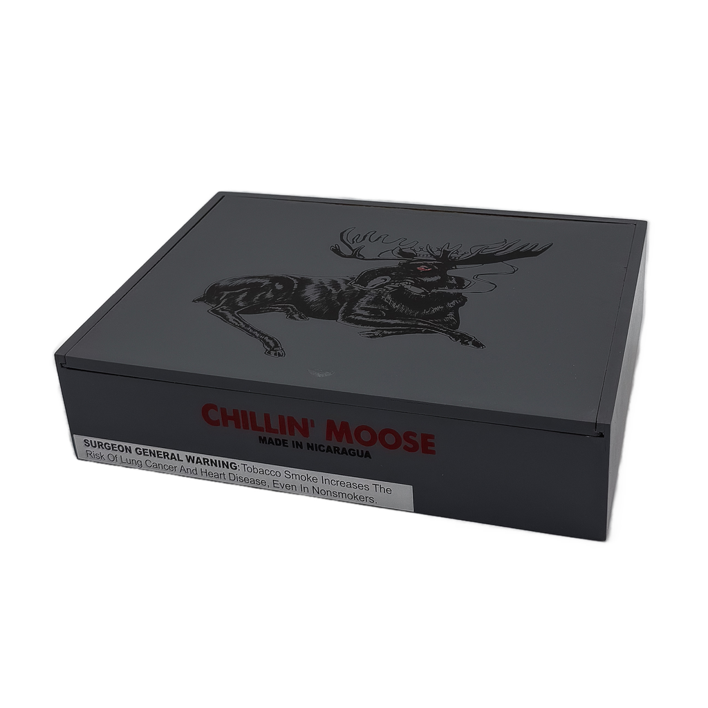 Chillin Moose | Gigante